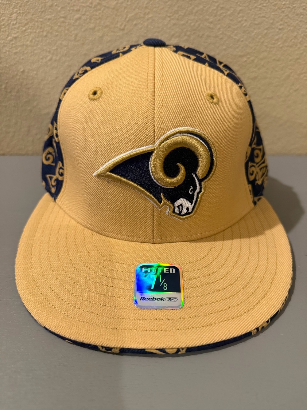 Vintage St. Louis Rams Reebok Fitted Hat 7 1/8 NWT NFL Gold All Over Print